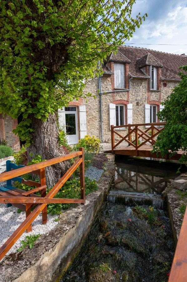 Le Moulin De Cutesson O Dela Du M Bed and Breakfast Villenauxe Exteriör bild