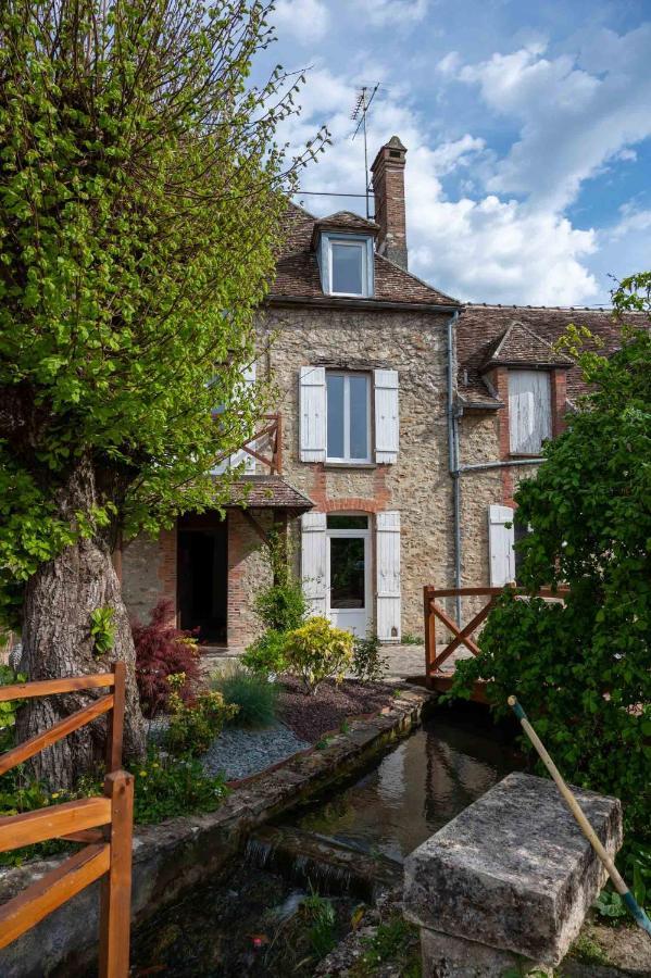 Le Moulin De Cutesson O Dela Du M Bed and Breakfast Villenauxe Exteriör bild